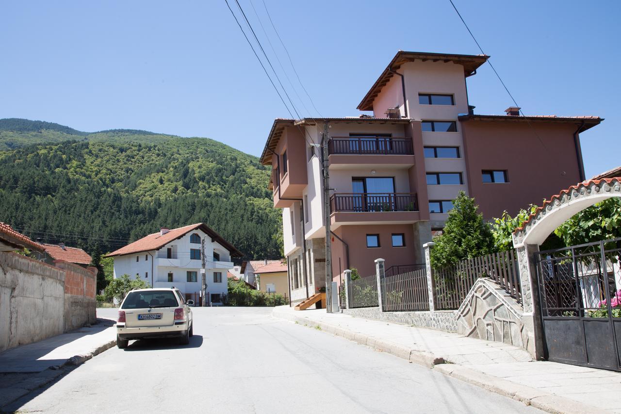 Sveti Nikola Family Hotel Sapareva Banya Bagian luar foto
